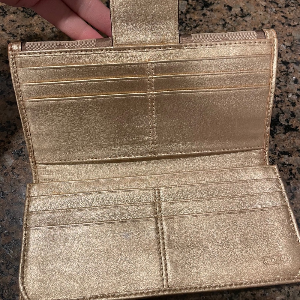 Coach wallet - Picture 3 of 3